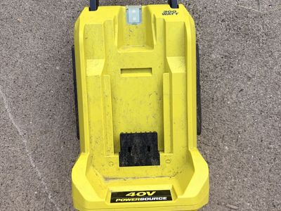 Ryobi 40V 300W Power Inverter (RYi300BG)