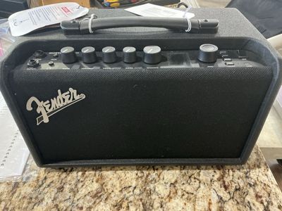 Fender Guitar Amp Mustang LT40S E75012871