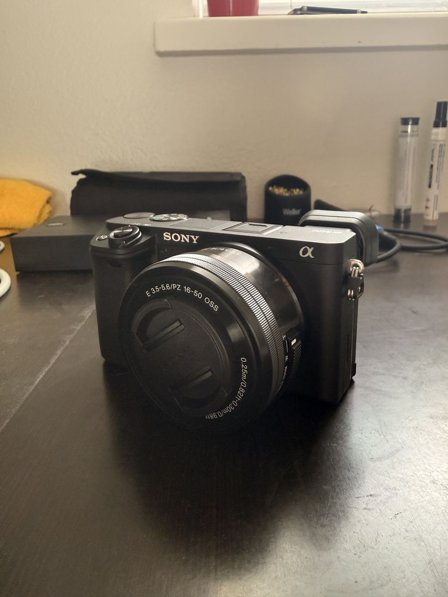 Sony a6400 YouTube Creator's Bundle (Open Box Condition)