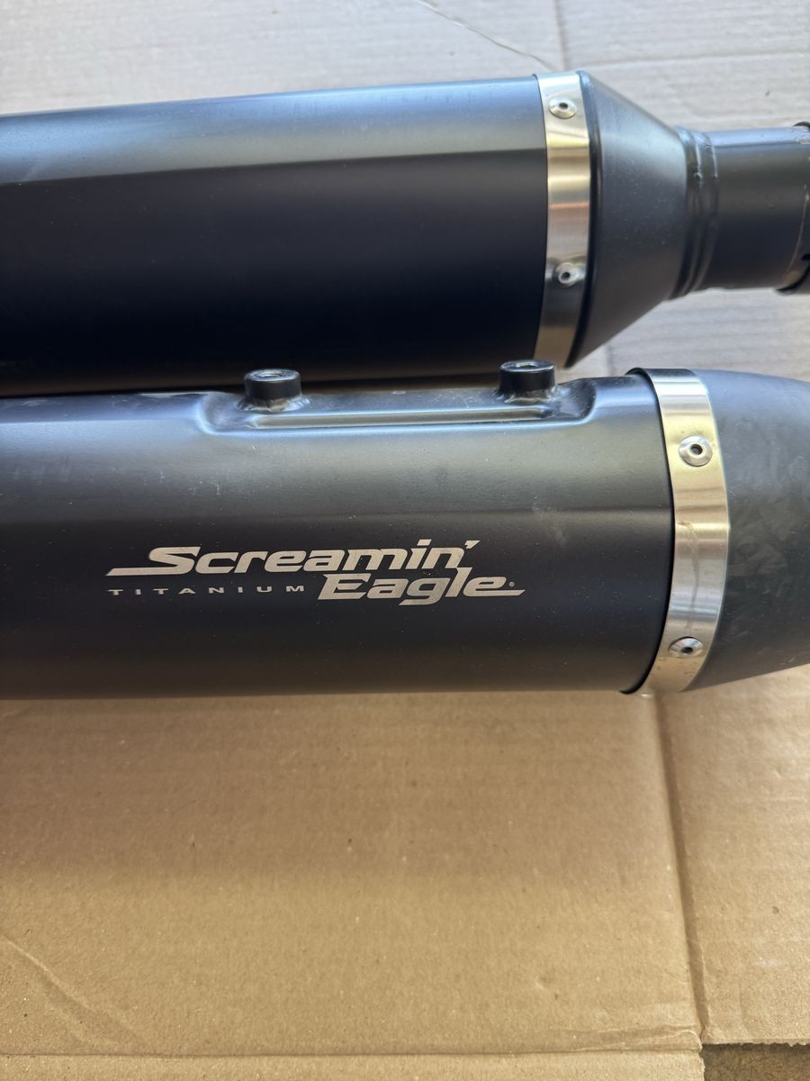 2025 Harley Davidson CVO Screamin Eagle Titanium Exhaust Mufflers Black