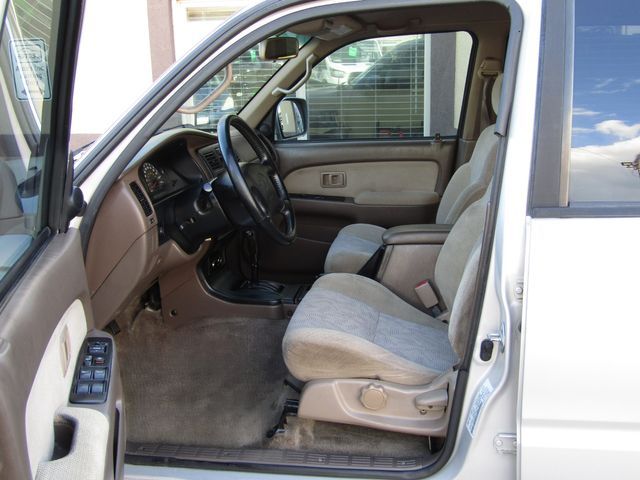 Main image 6