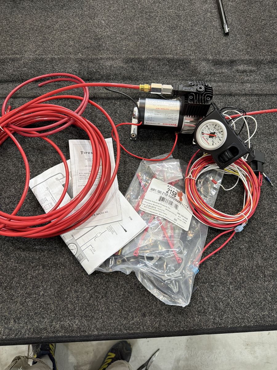 Main image 6
