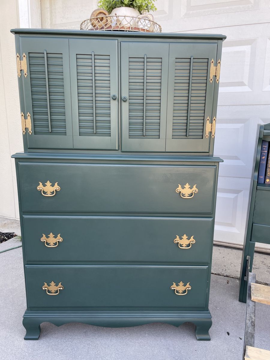 4 piece full sized bedroom set with frame