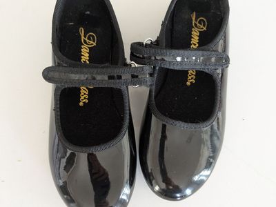 Children’s Black Velcro Tap Shoes Size 12
