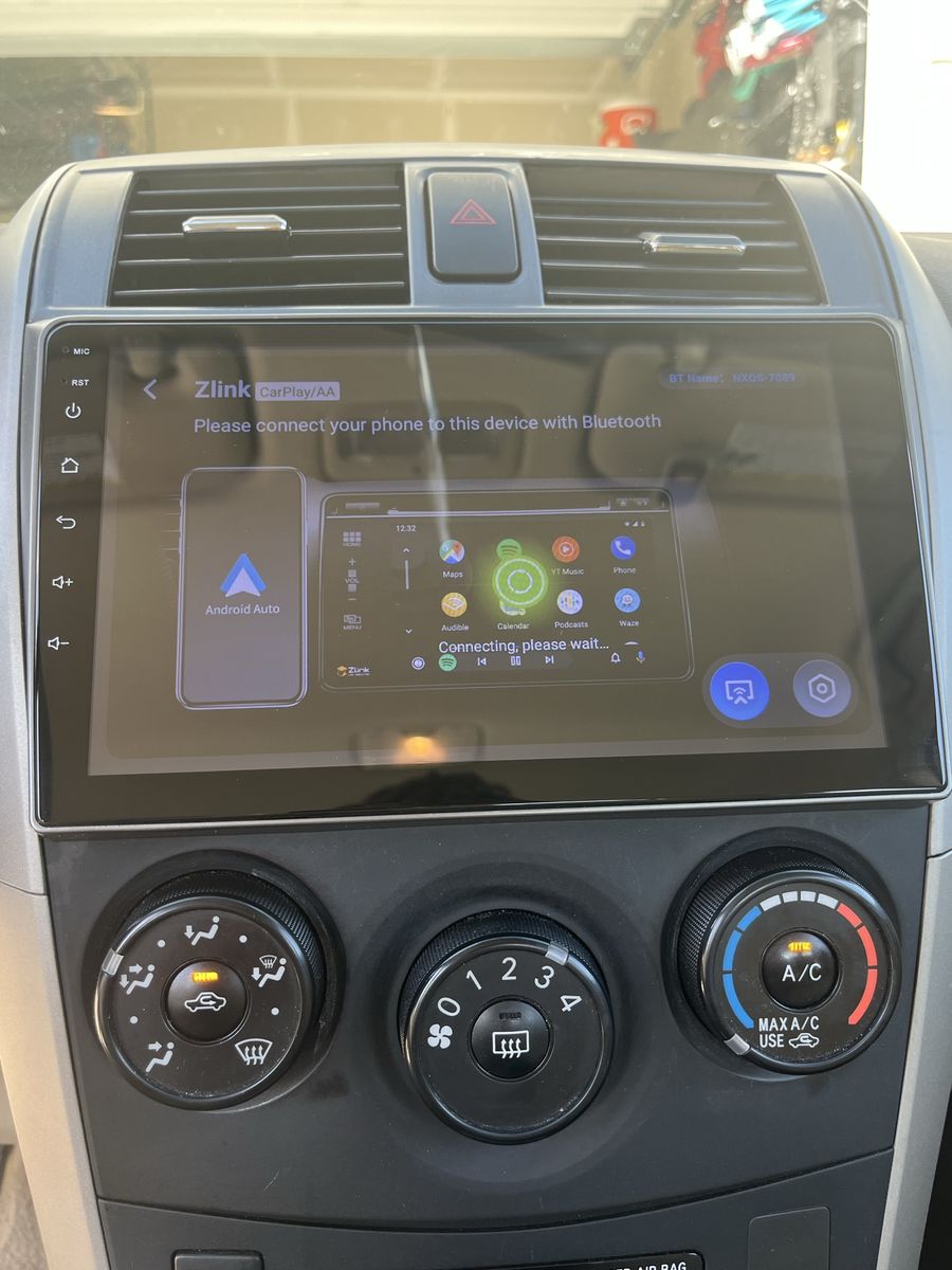 Aftermarket Car Stereo 9-inch Android Auto/Apple CarPlay Touchscreen with Backup Camera for Toyota Corolla