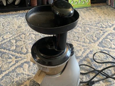 Omega Juicer
