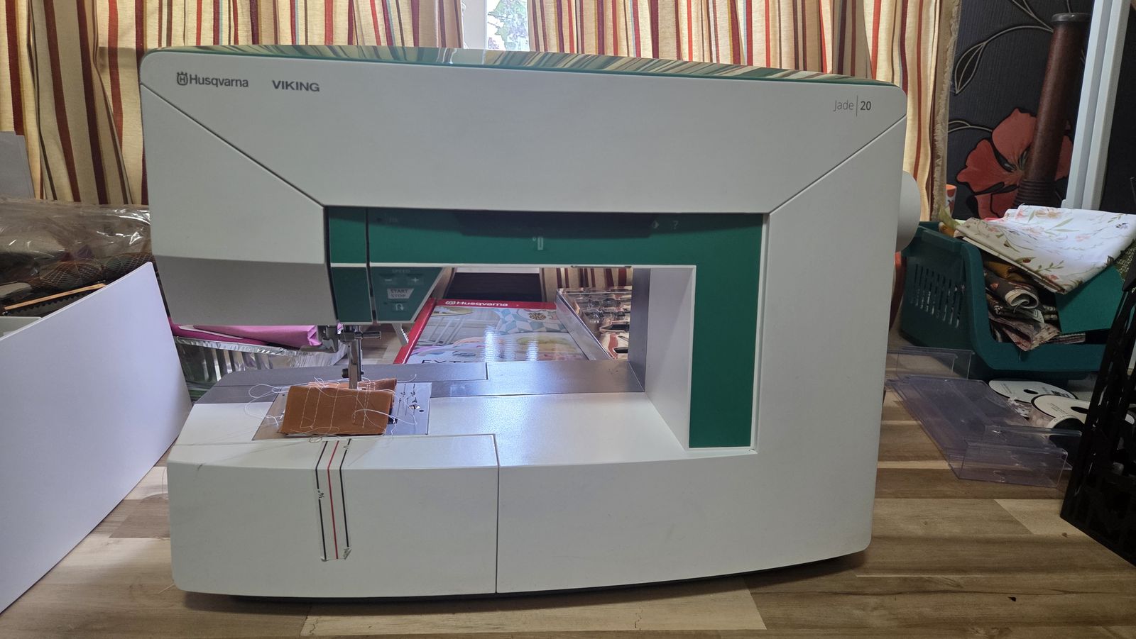 Husqvarna Viking Jade Sewing Machine
