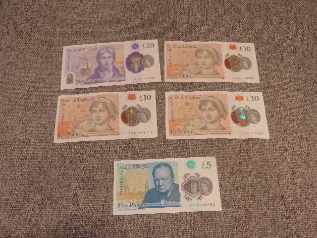 IF YOU ARE HEADING TO GREAT BRITAN - SELLING A TOTAL OF 55 POUNDS STERLING OFVARIOUS BILL DENOMINATIONS