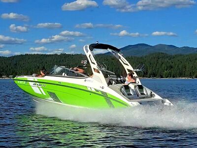 2021 Yamaha 212x Wake Boat