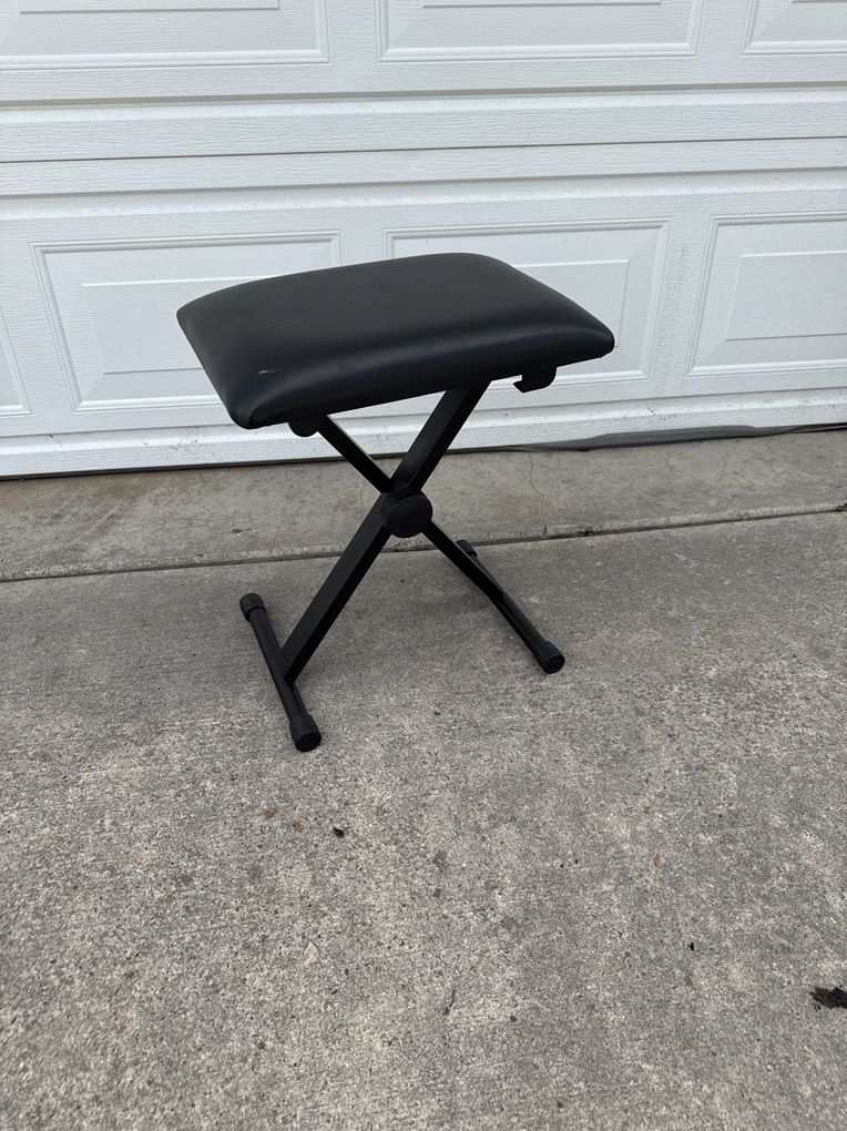 Piano Electronic Keyboard Bench, New, $20.00