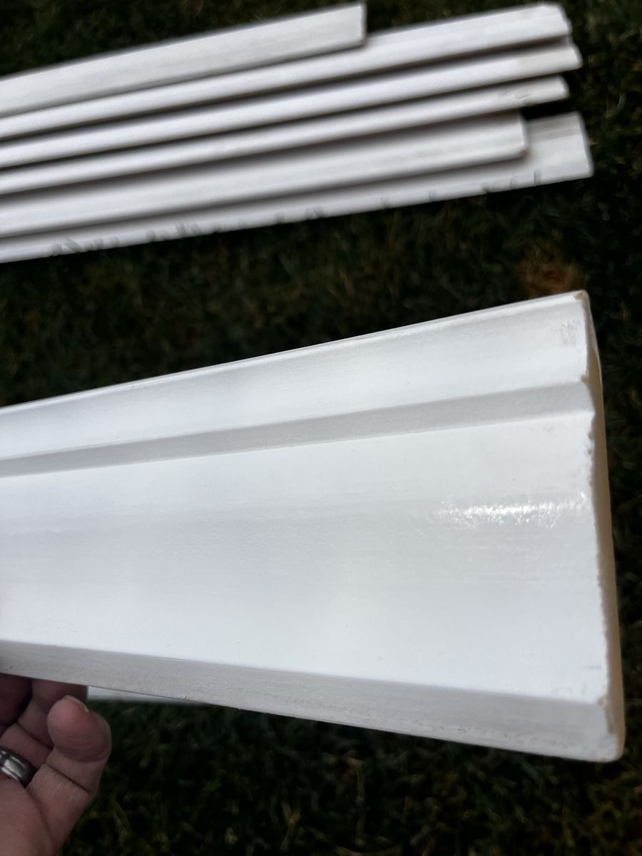 White Crown Molding Trim - Various Lengths