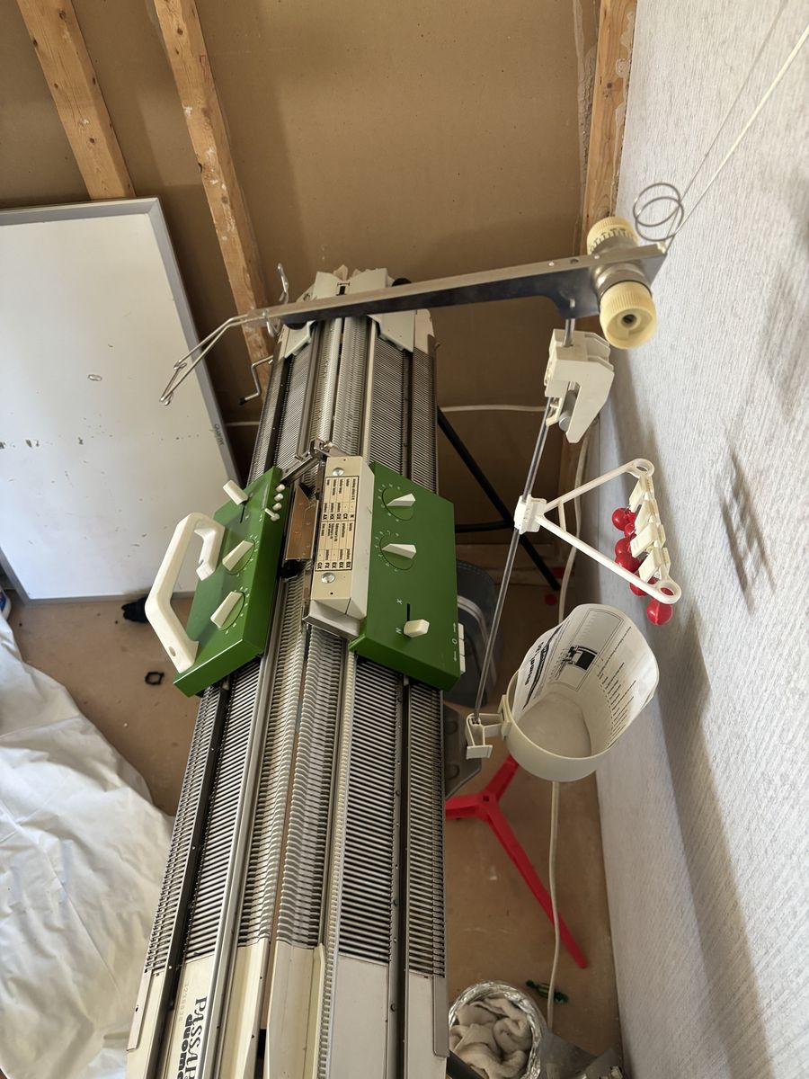 Main image 2