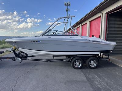2011 Four Winns H220