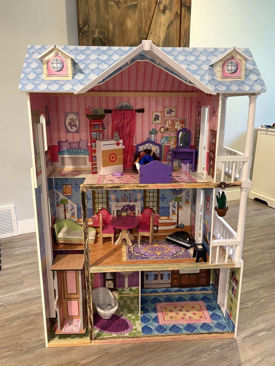 Doll house