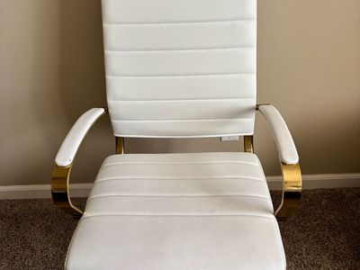 Nearly New White & Gold Office Chair