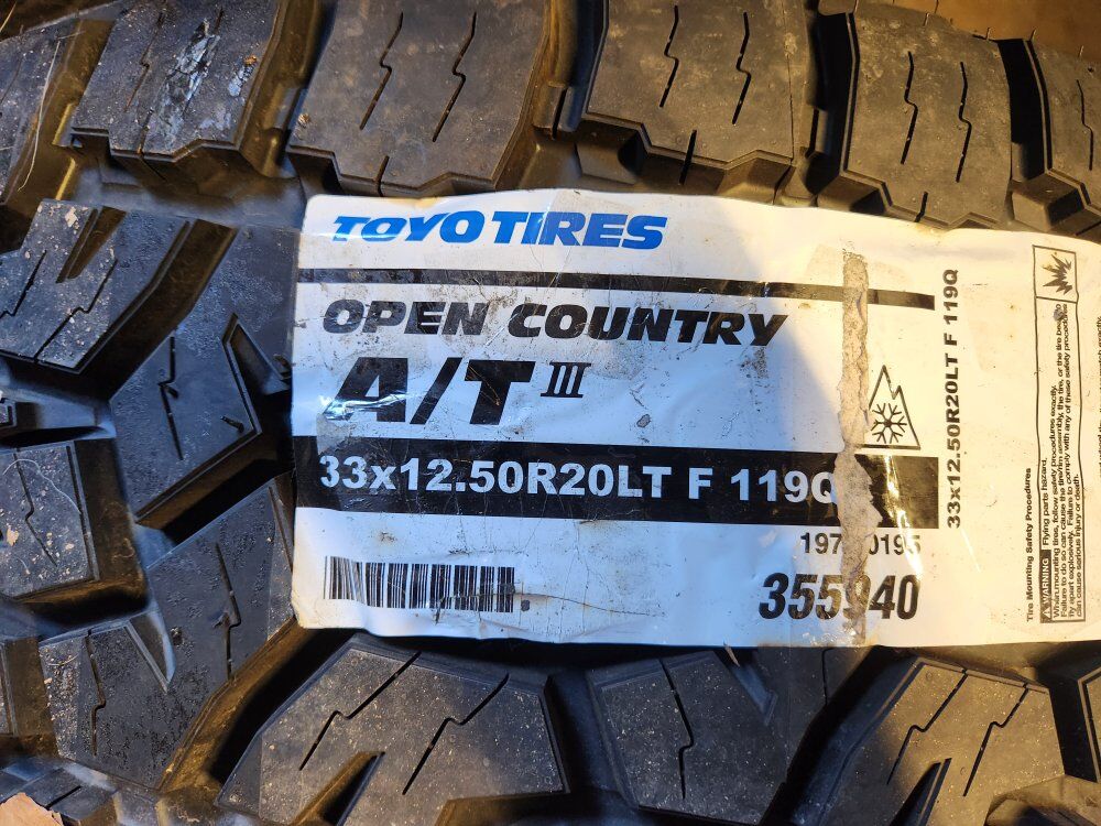 33x12.50r20 toyo open country at lll