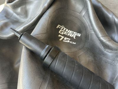 Fitness Gear 75cm Exercise Ball with Pump, Stability/Yoga Ball