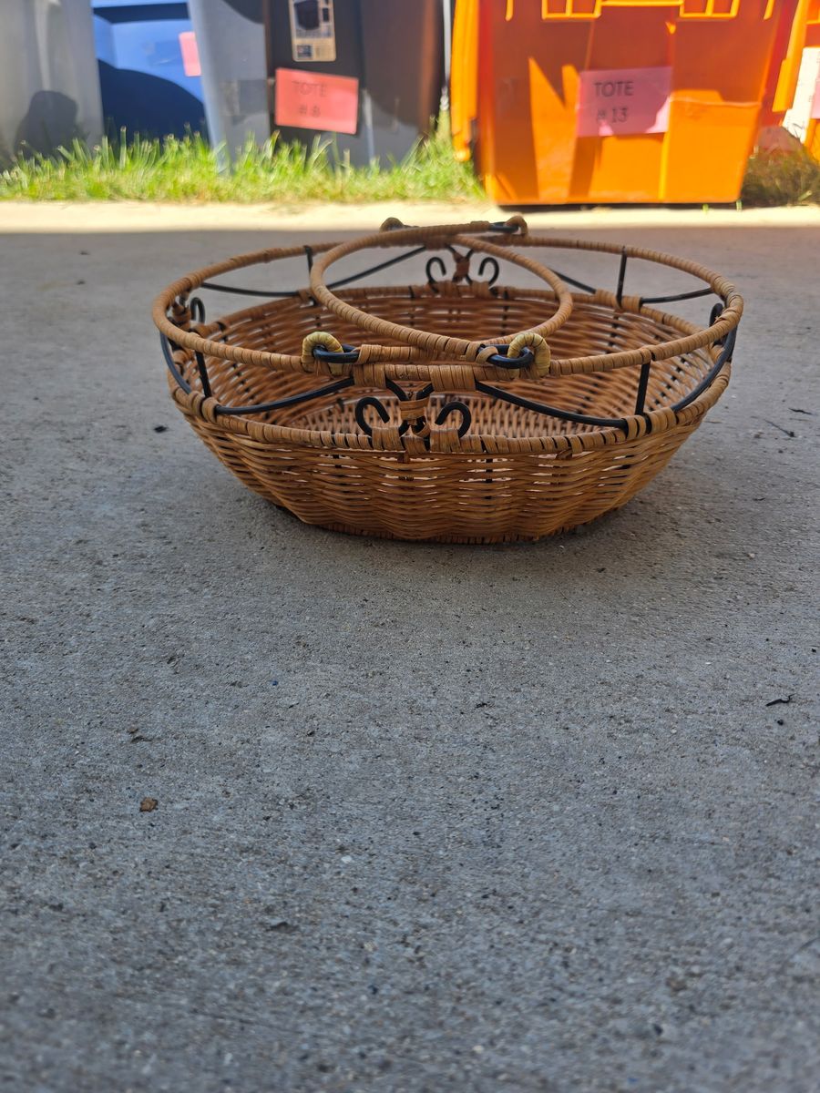 Main image 2