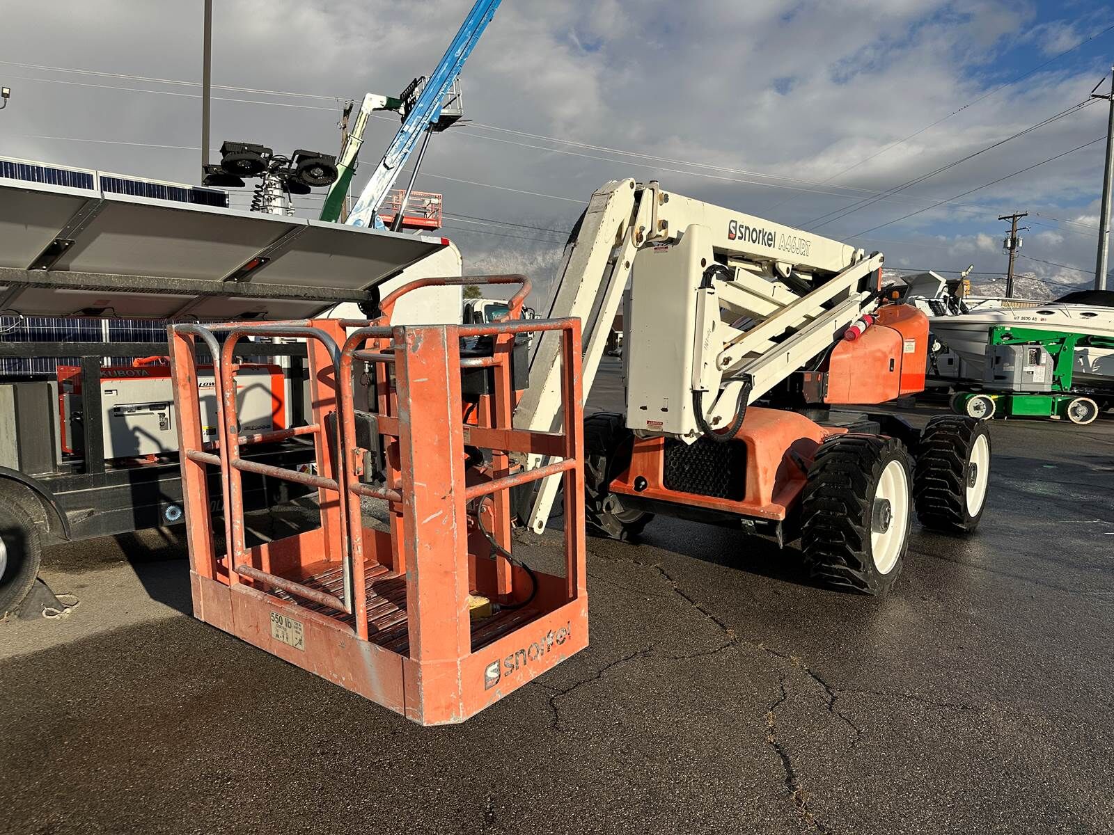 Used Aerial Boom Lift 2015 Snorkel 4x4 46' Platform Diesel Articulated with Jib Telescopic Manlift