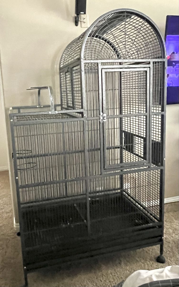 Large Rolling Metal Bird Cage with Play Top and Arch Roof