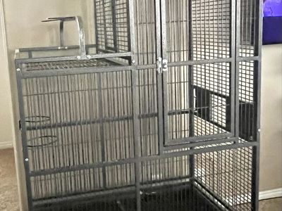 Large Rolling Metal Bird Cage with Play Top and Arch Roof