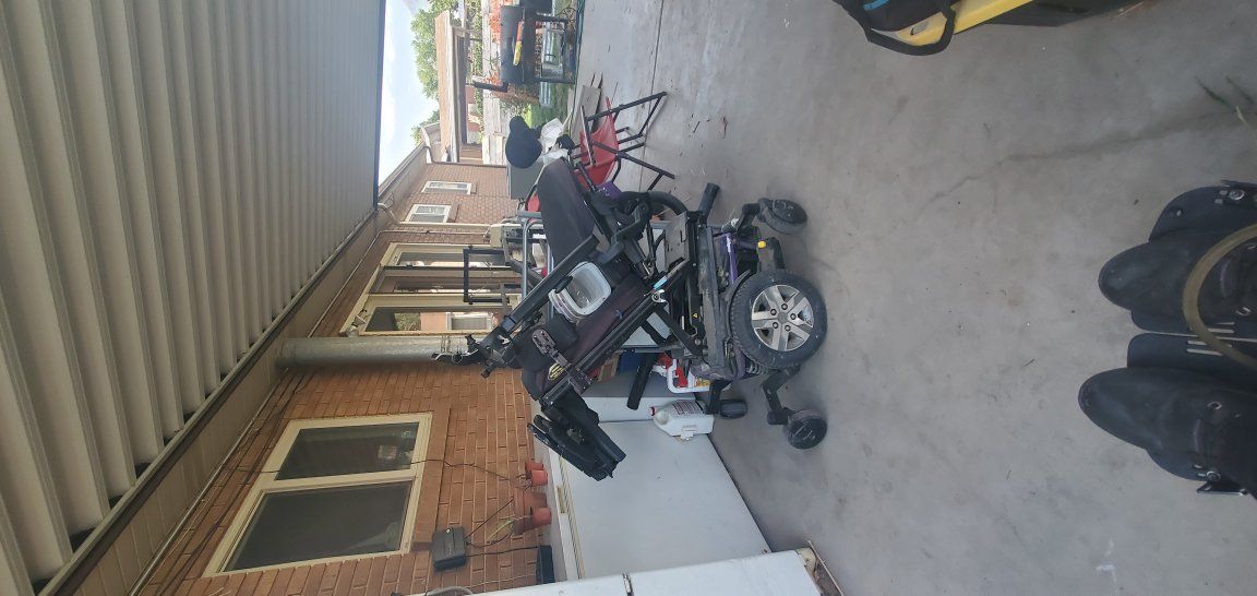 Main image 2