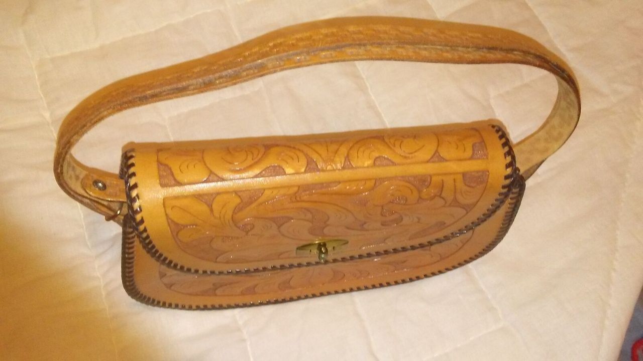 Main image 3