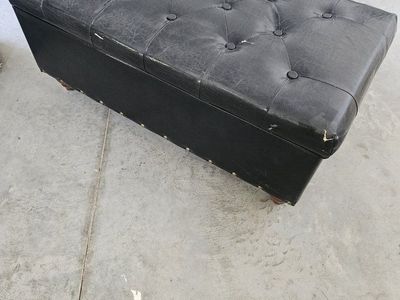 Ottoman trunk used