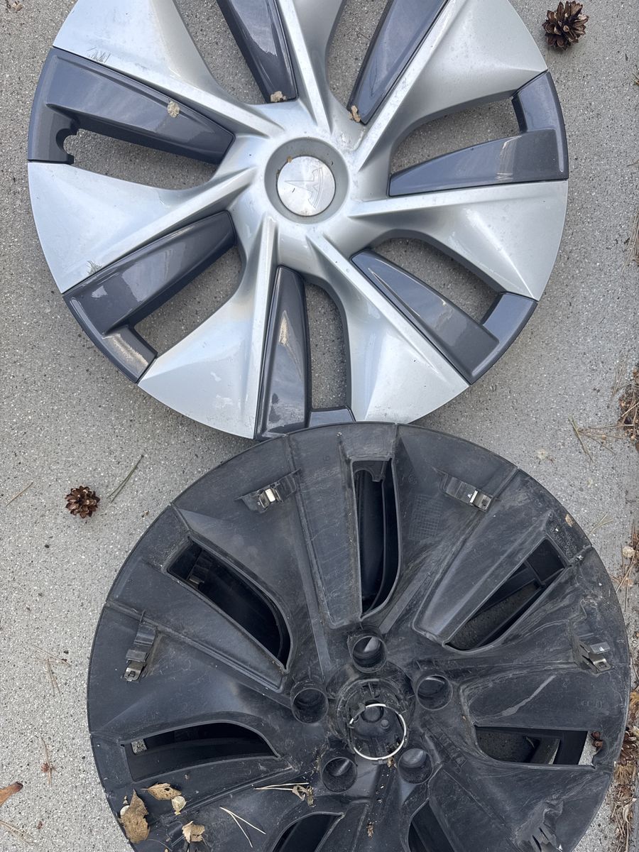Tesla Model 3 Aero Wheel Cover Hubcap Set of 4 - Grey/Black (Used)