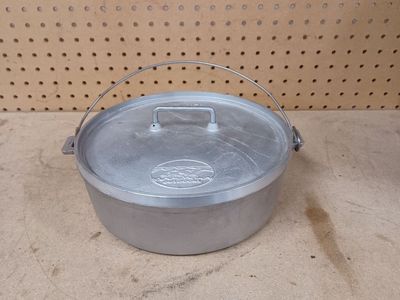 GSI Aluminum No. 10 dutch oven