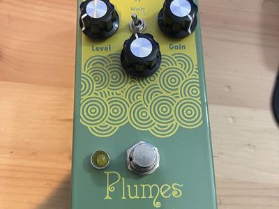 Earthquaker Plumes OD pedal