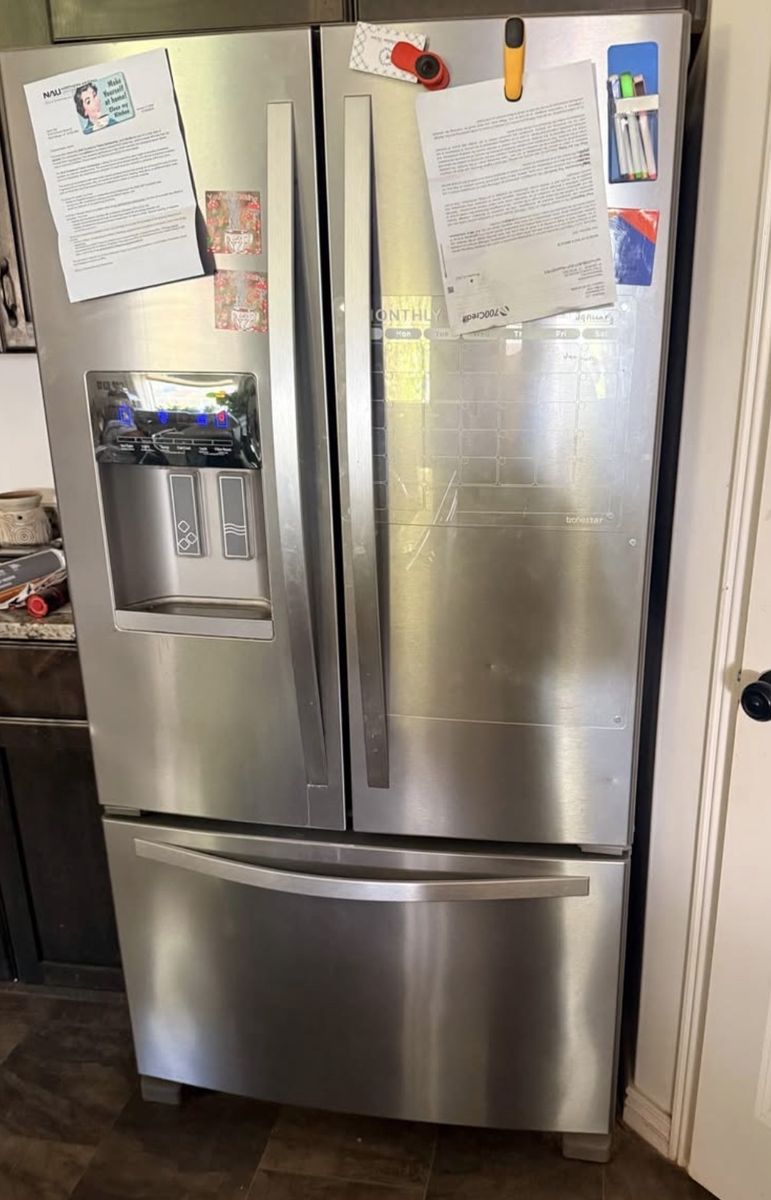 Whirlpool French door fridge, bottom freezer