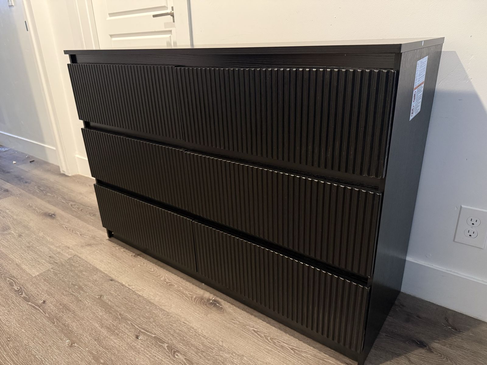 Brand New Modern Black 6 Drawer Dresser