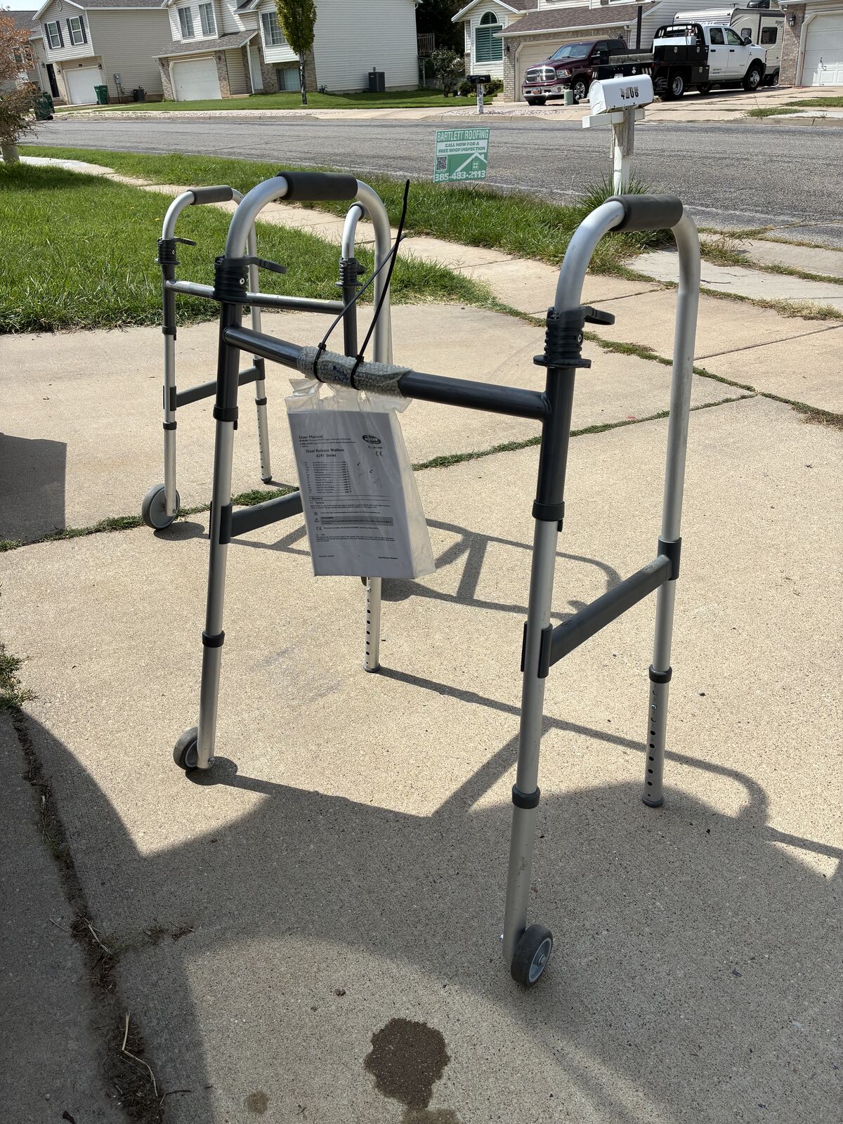 Walker, like new, has hooker