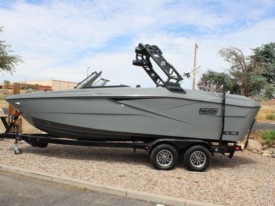 2027 Heyday Wake Boats H22