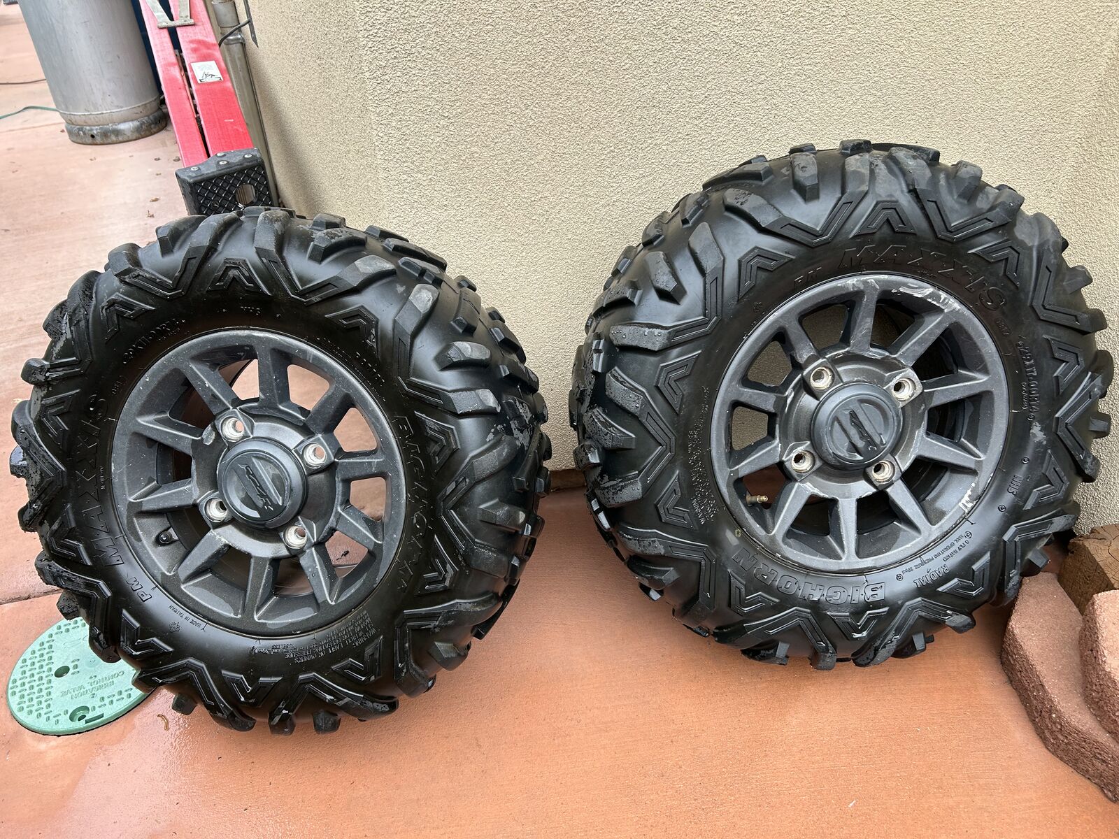Razor 1000 Tires And Wheels