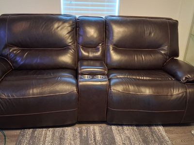 power brown leather loveseat recliners.