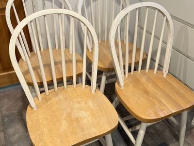 4 chairs standard size, price is for all 4