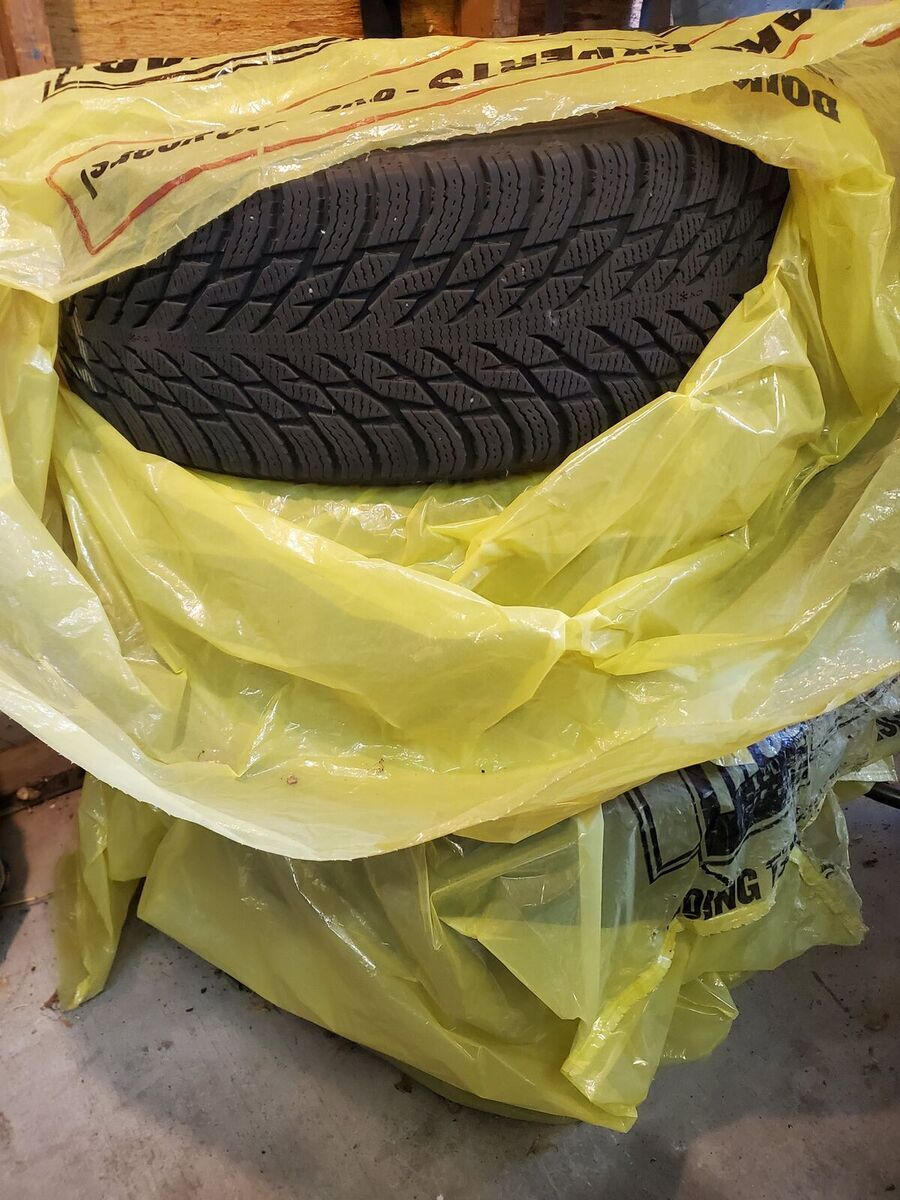 Nokian Hakkapeliitta R3 SUV Tires