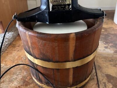 Sterling Electric Ice Cream Freezer