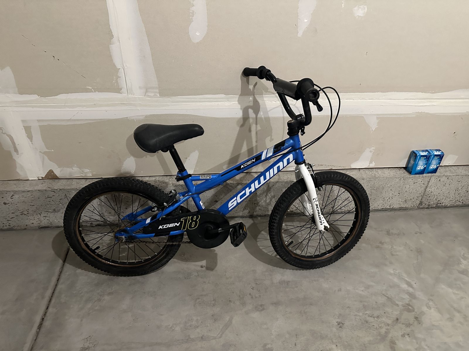 18'' SCHWINN KDEN Kids Bike Good Shape