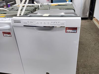 BEAUTIFUL GE WHITE DISHWASHER! W-WARRANTY