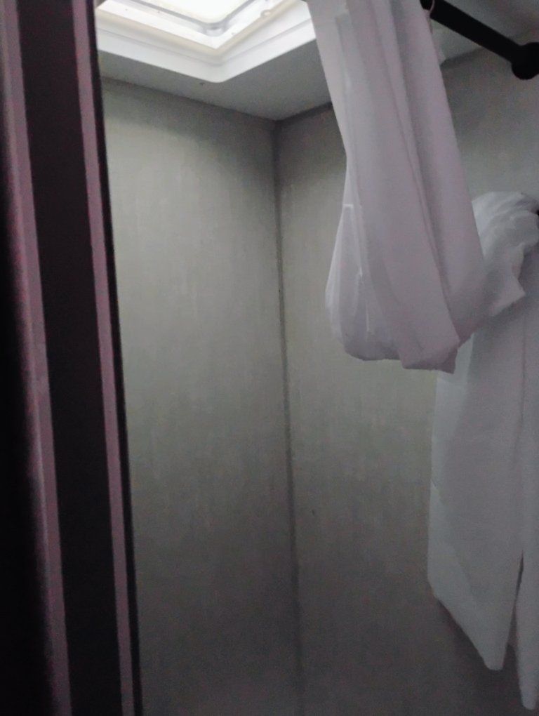 Main image 11