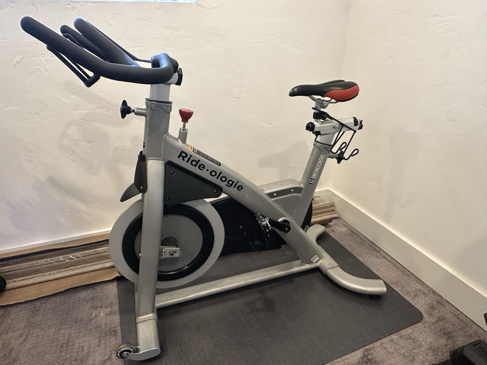 Ride-ologie CIC800 Indoor Cycling Spin Bike Silver Used excellent 