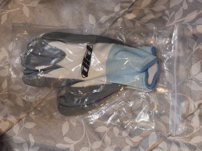 JHG Blue & Gray Gardening Gloves - New in Packaging