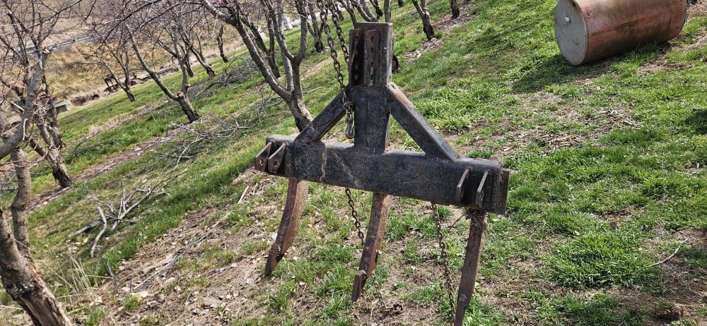 Heavy 3 shank ripper