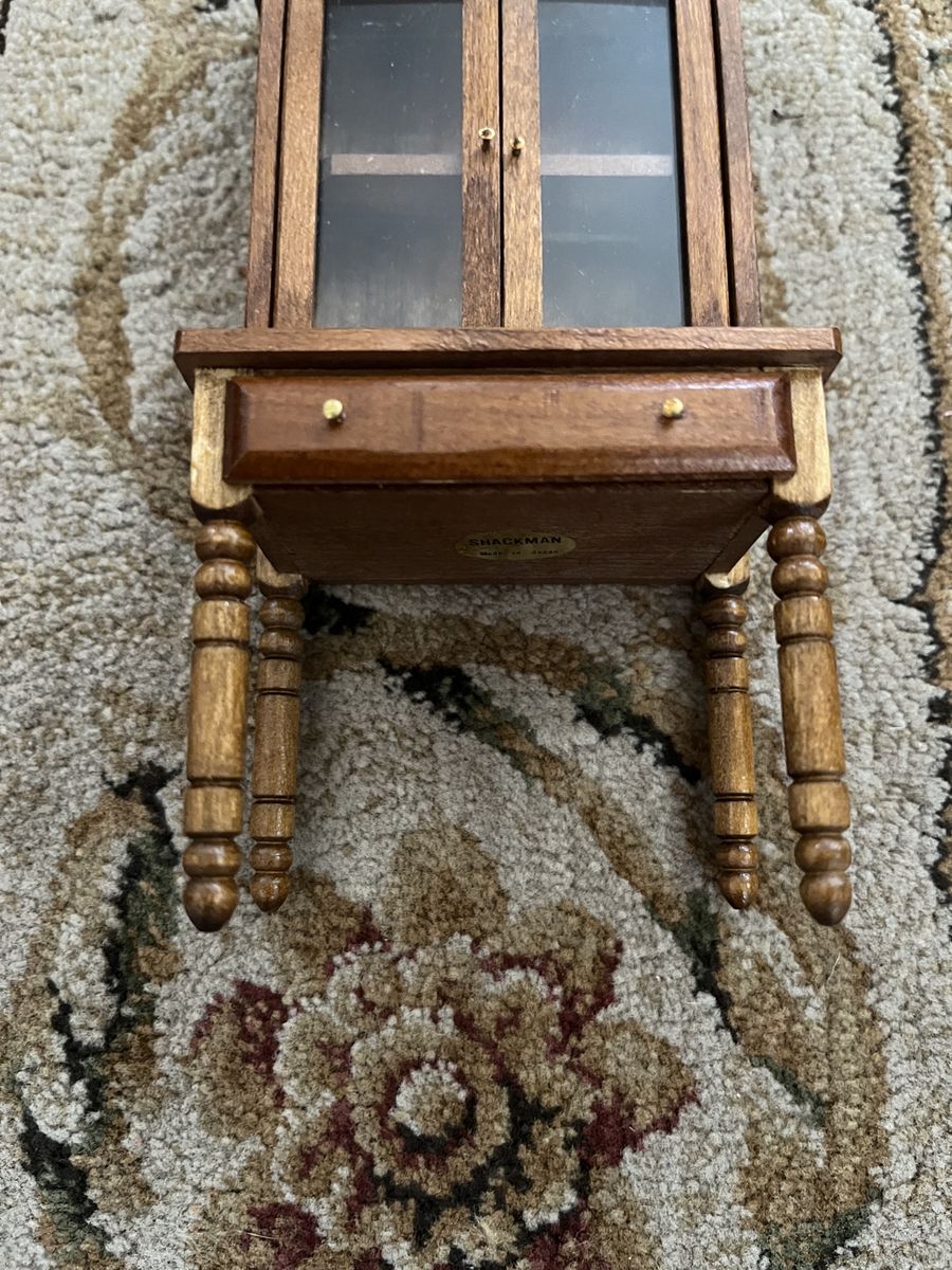 Main image 4