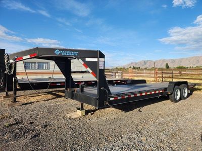 26' tilt deck flatbed gooseneck