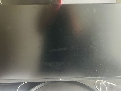 LG Monitor - 24 inch Screen Display