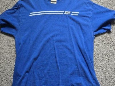(USED) Mens Nike Tee (Large)